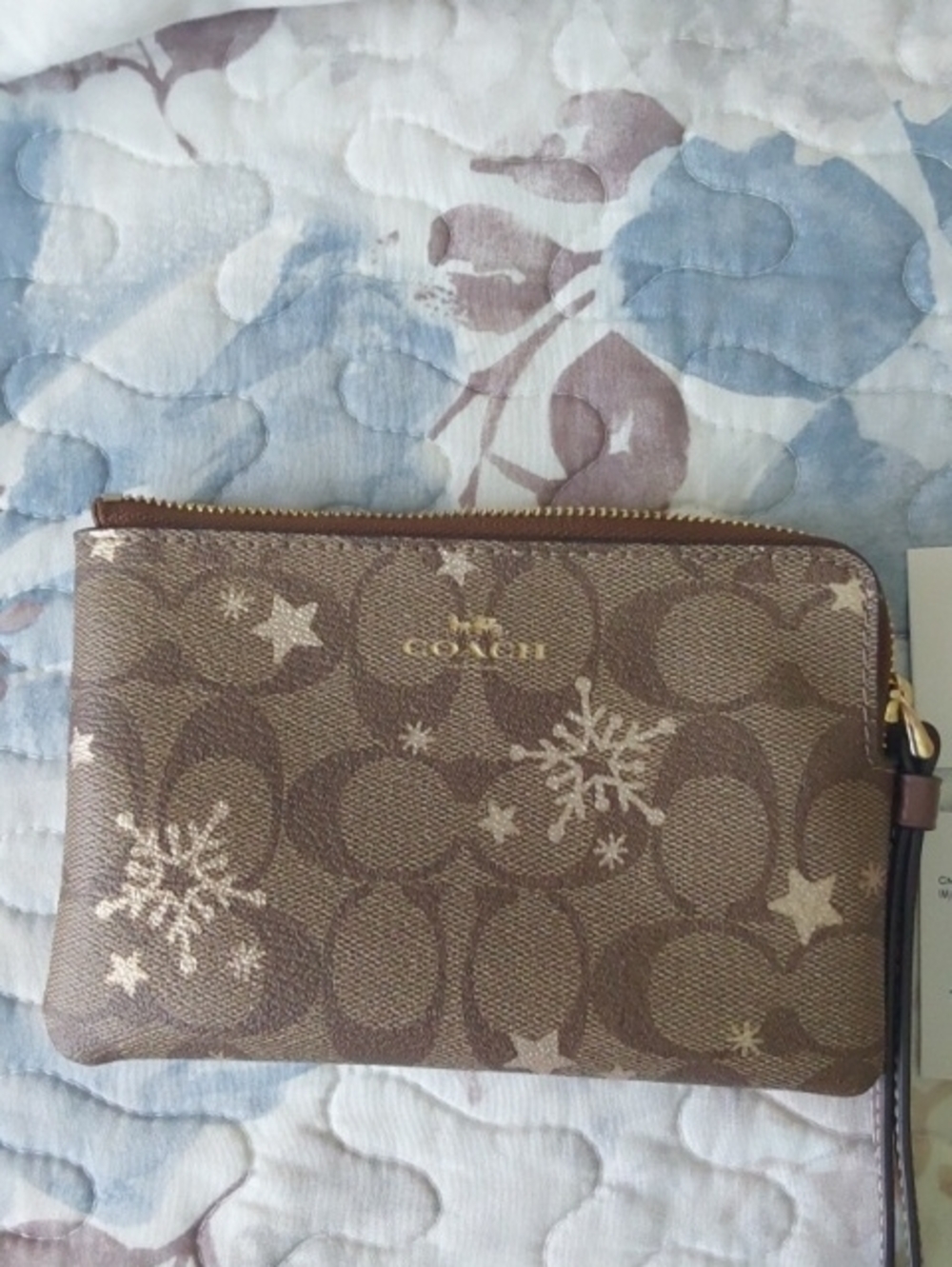 NWT Coach Brown Signature Snowflake Zip Wristlet